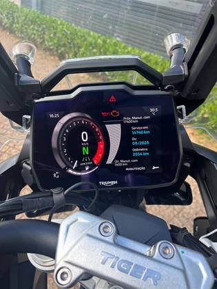 TRIUMPH TIGER 1200 BLACK EDITION 